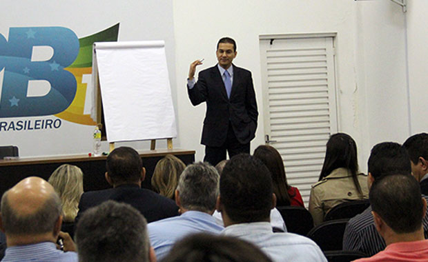 Marcos Pereira explicou aos coordenadores as metas do partido