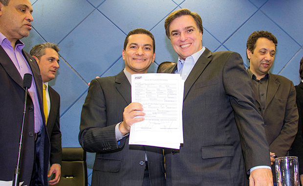 Ficha de filiação de Serafim é abonada por Pereira