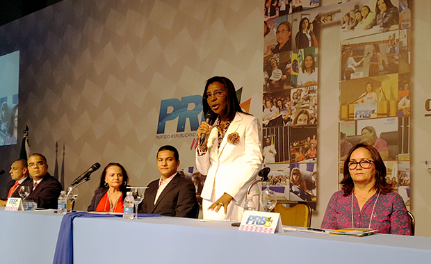 Deputada Rosangela Gomes, coordenadora nacional do PRB Mulher