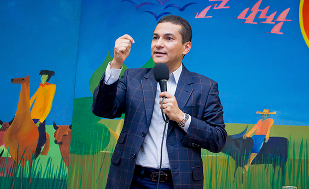 Pereira aposta no aumento do tempo de TV para campanha alavancar