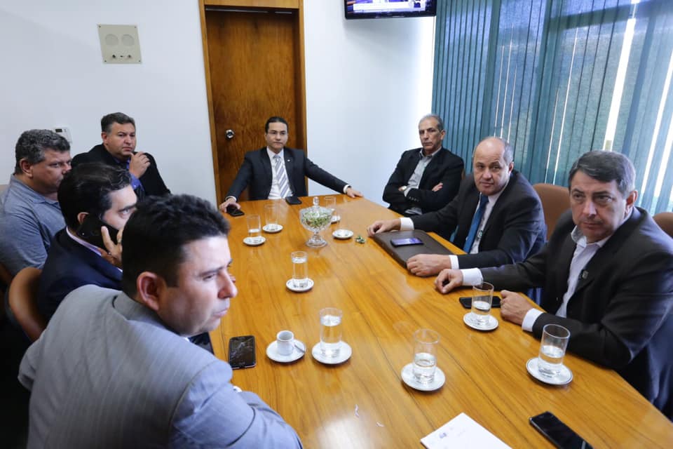 Deputado Marcos Pereira já recebeu diversos prefeitos em Brasília, entre eles o ex-prefeito Calimério Sales, de Álvares Florence