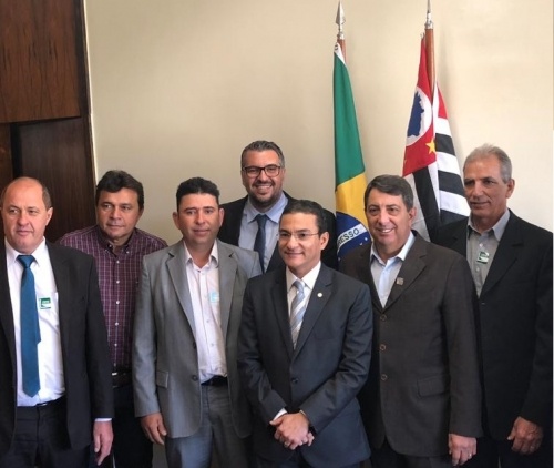 Marcos Pereira recebe prefeito Cristiano Carolino e comitiva de Pontes Gestal em Brasília