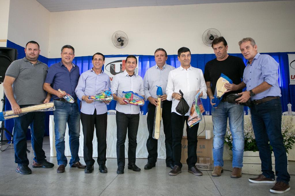 Deputado Marcos Pereira participa de entrega de kits escolares para Presidente Venceslau e outras cidades.